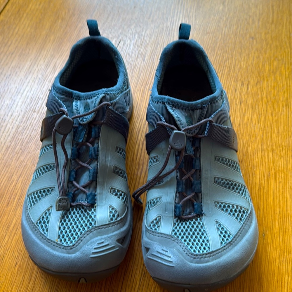 TEVA ~ Water Shoes Womens 7